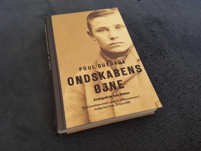 Bogen Ondskabens øjne af Poul Duedahl. Foto af bogen: Søren Kjær